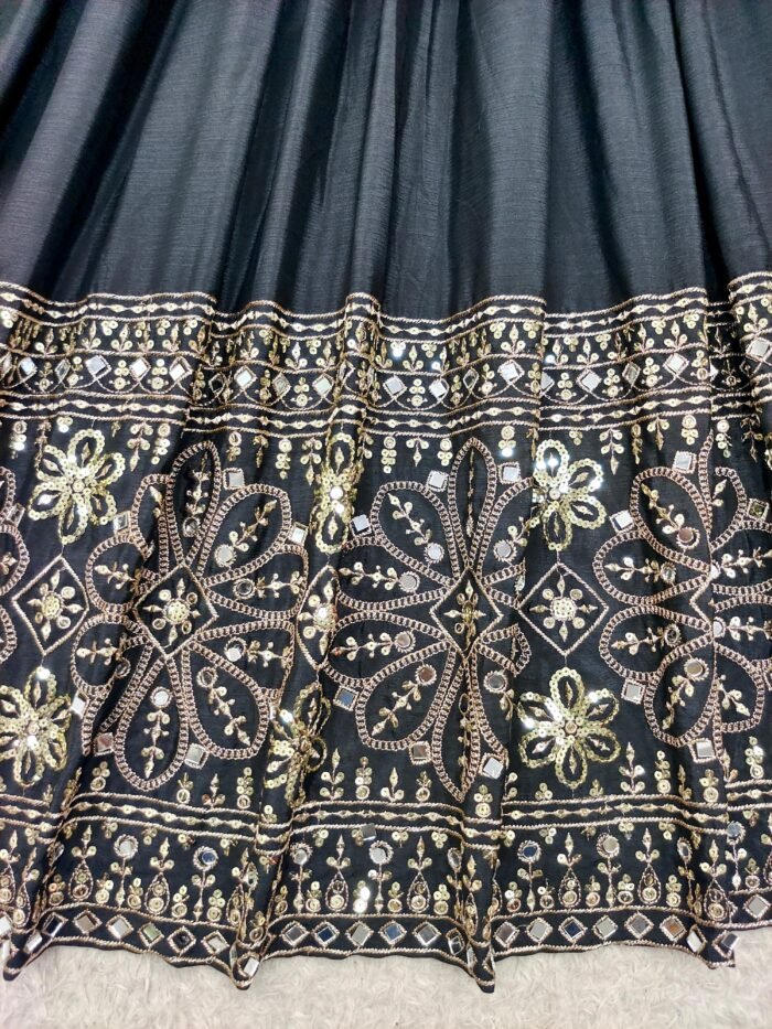 Anarkali suit set - Image 2