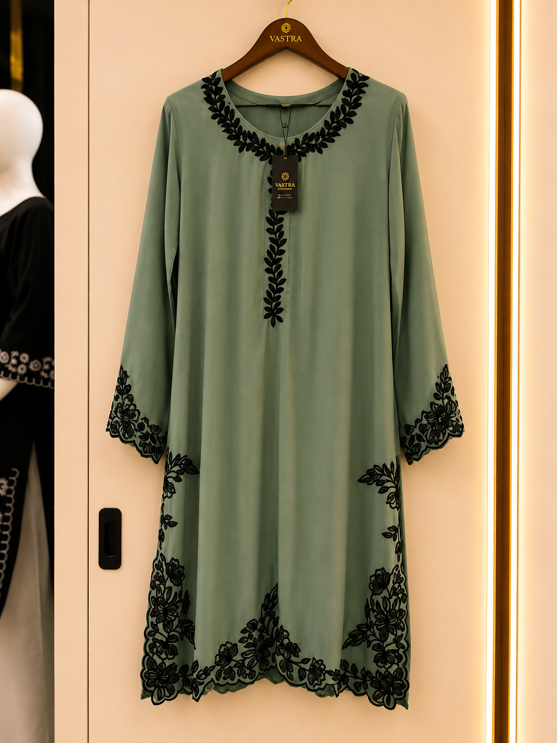 file_00000000311881fab2b603c2b75d73a6 kurta pant set - Image 1