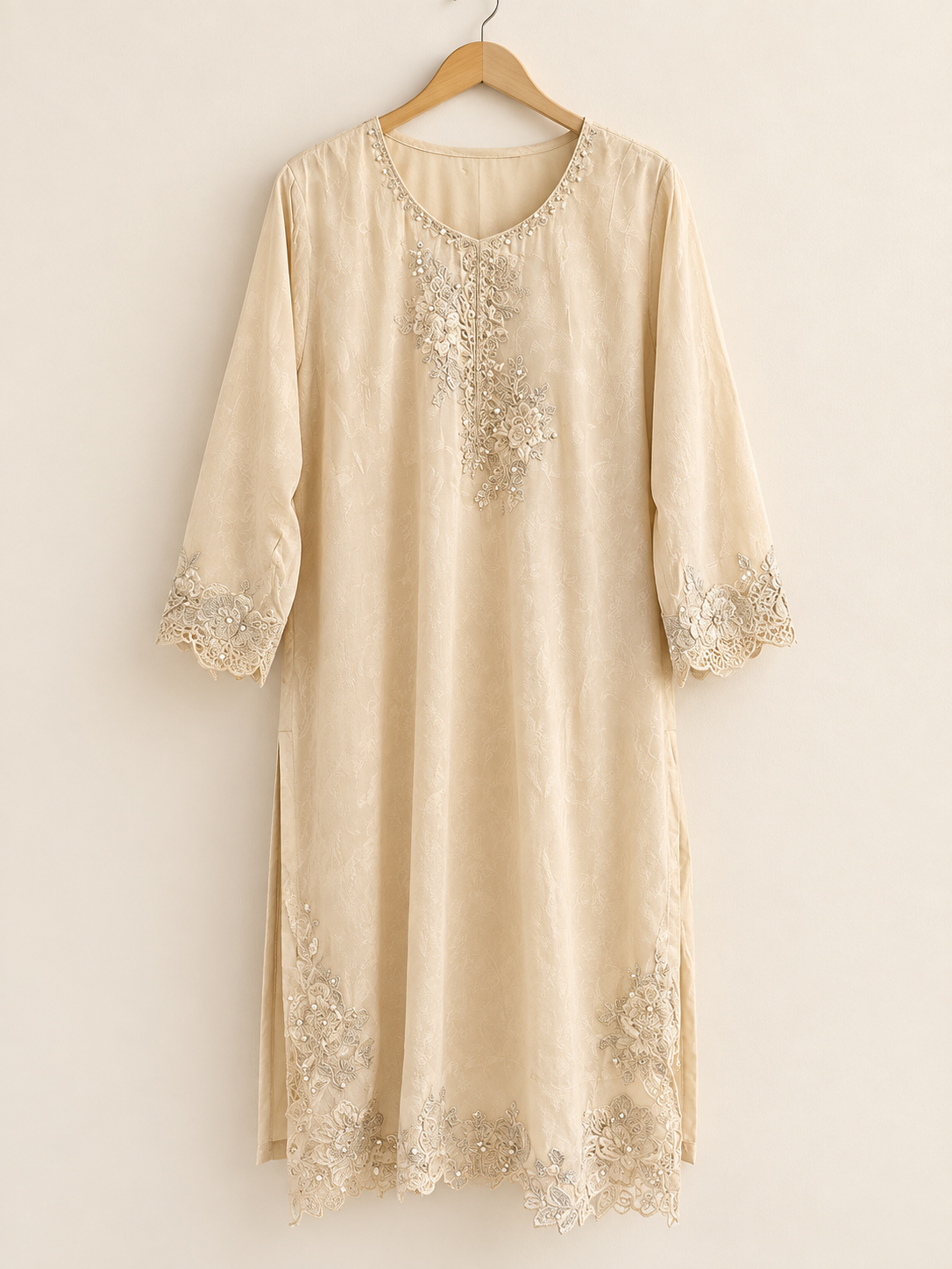 file_0000000076748211aa1b7c7a6f0e5c76 (1) Ethnic wear - Image 1